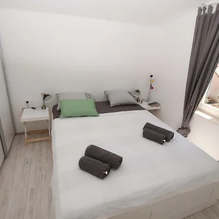 Smokva **** Podgreben